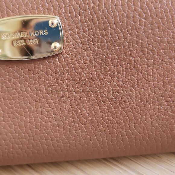 Michael Kors Brown Pebbled Leather Accordion Ziparound Wallet - Picture 4 of 10